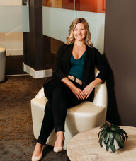 Book an Appointment with Dr. Sara Perry for Chiropractic/Functional Medicine