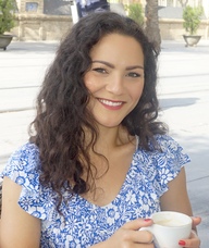 Book an Appointment with Dr. Nagina Ahmadi for Chiropractic