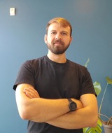 Book an Appointment with Volodymyr Matsenko at Multnomah Village