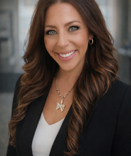 Book an Appointment with Lindsay Laurie for Head Spa