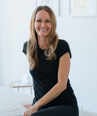 Book an Appointment with Hetta Welch for Massage Therapy