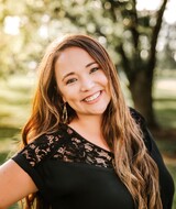Book an Appointment with Starla Tahtinen at Montrose Location
